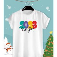 ราคาถูกเสื้อลายปีใหม่ เสื้อคริสมาสต์ Merry Christmas &amp; Happy New Year 2023 ผ้า TK ใส่สบาย สีสันสดใส ใส่สบาย ไม่ยืดไม่ย้วยS-5XL