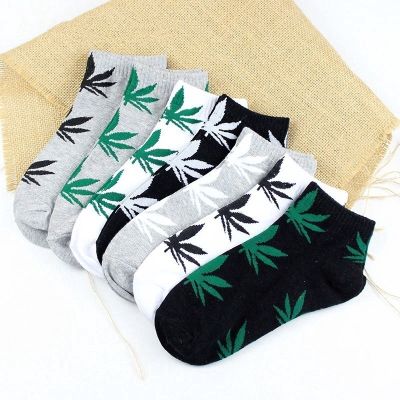 [Ready Stock] Comfortable High Quality Cotton Socks / Men Maple Leaf Ankle Short Socks / Korean Street Sports Socks