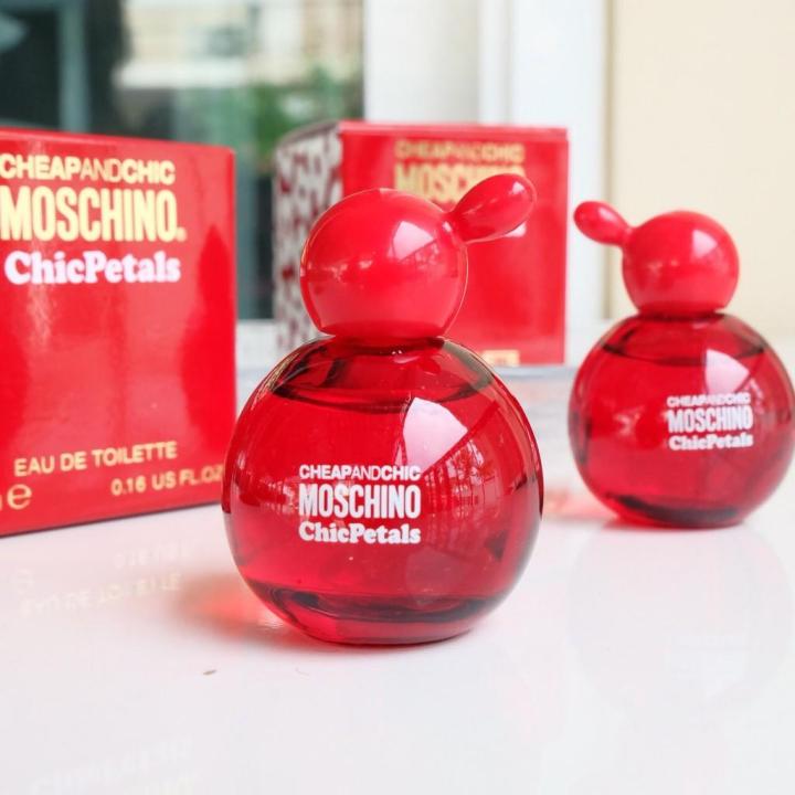 moschino-cheap-and-chic-chicpetals-edt-4-9ml-น้ำหอม-น้ำหอมผู้หญิง-น้ำหอมสำหรับผู้หญิง-น้ำหอมแท้-น้ําหอมแบรนด์-น้ำหอม-moschino-สินค้าพร้อมส่ง