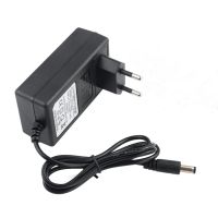 4.2V 8.4V 12.6V 16.8V 21V 22V 23V 24V 25V 25.2V 26V 1A 2A 3A for 18650 Li-ion lithium Battery Charger or vacuum cleaner power