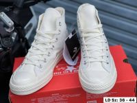 รองเท้า Converse Chuck Taylor All Star ของใหม่100% พร้อมกล่อง ป้ายครบไซส์ สินค้าถ่ายจากงานจริง  ใส่ได้ทั้งชายและหญิง ใส่สบายพร้อมจัดส่ง