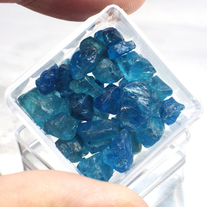 พลอยก้อน-อะพาไทต์-ธรรมชาติ-แท้-natural-apatite-หนักรวม-50-กะรัต