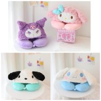 {Lizi ของตกแต่งบ้าน} หมอนการ์ตูนน่ารักน่ารัก Sanrios Cinnamoroll Kuromi My Melody Pochacco หมอนรูปตัวยูน่ารักสำนักงานการนอนพักกลางวันหมอนรองคอมีฮู้ด