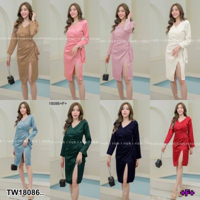 TW18086 เดรสแขนยาว สีพื้น แต่งจีบ ผ่าหน้า