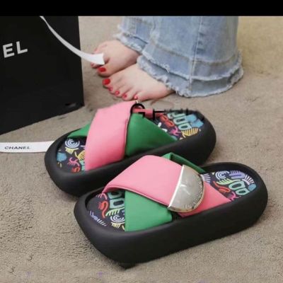 【July】 Slippers womens 2023 new summer graffiti cross thick bottom increased sandals and slippers leisure vacation beach shoes tide