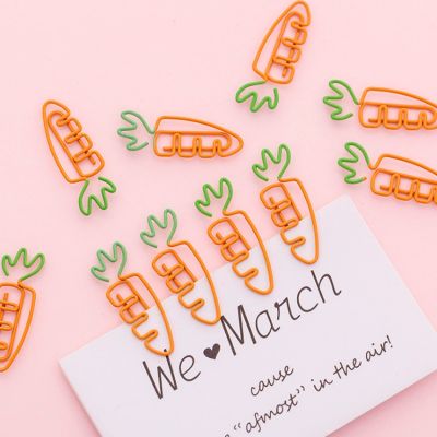 50pcs/lot Creative Carrot Shape Metal Clips Bookmark Paper For Kawaii Stationery School Office Supplies Wholesale Free Shipping