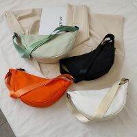 COD SDFERTGEYER 2022 Japan and South Korea light messenger bag new trendy dumpling bag nylon small shoulder bag armpit bag fashion all-match single shoulder canvas bag