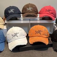 Arcteryx Fossil Bird Print Cut Hole Cap Baseball Cap 2023 New Running Fashion Outdoor Couple All-Match Cap