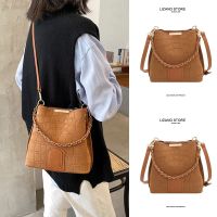 2023 big bag women 2023 new trendy retro matte texture popular chain large capacity Messenger bucket bag 【BYUE】