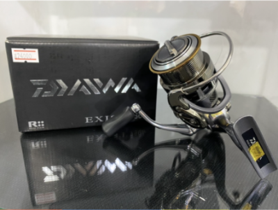 รอกสปิน Daiwa EXIST 2506