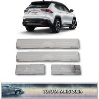 ชายบันได กันรอยชายบันได สคัพเพลท สแตนเลส รุ่น โตโยต้า ยาริส ครอส TOYOTA YARIS CROSS ปี 2024 - 2025 สีโครเมี่ยม 4 ชิ้น