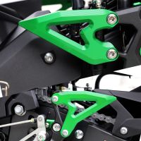 สำหรับ Kawasaki Ninja 400 Z400 NINJA400 2018 2019 2020 2021ที่วางเท้ามอเตอร์ไซค์อุปกรณ์เสริมฝาครอบป้องกันแผ่นส้นเท้าชุดตีนถีบจักรยาน