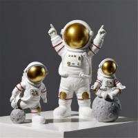 Resin Material Astronauts Ornaments Universal Cell Phone Stand Holder Christmas Gift Toys Home Office Desk Decor Birthday Gifts