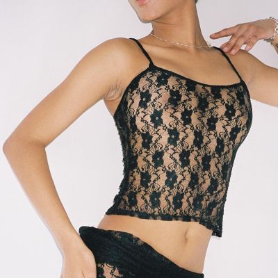 The new womens cultivate ones morality show thin straps sexy see-through lace blouse pure sweet spicy joker to wind vest
