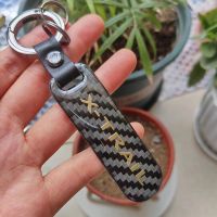 1Pcs Carbon Fiber Metal Car Emblem Keychain Key Ring For Nissan X-Trail X trail T30 T31 T32 Auto Accessories Quality Goods