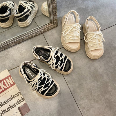 [ส่งเร็วพิเศษ!] Amandad Stores 🤩🤩 รองเท้าแตะสตรีฤดูร้อน ✨รองเท้าแตะลิ่มเกาหลี, รองเท้าแพลตฟอร์มกันลื่น, รองเท้าแตะแบบผูกเชือก