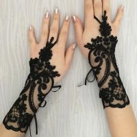 ♤™ 1Pair Lace Satin Short Gloves Elegant Women Girls Fingerless Gloves Fashion Solid Color Sexy Mittens Bridal Wedding Accessories