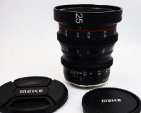 Meike 25mm T2.2 Prime Lens for Sony E mount, Manual Focus Cinema Lens เลนส์ถ่ายภาพยนต์ Super35/APS-C Image coverage Aperture Range:T2.2-T22  Focus Scales Marked in Feet and Meters  Cine Standard Focus and Iris Rings  Multilayer Coating