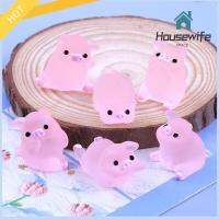 HOUSEWIFE SPACE 20Pcs เรซิน หมูคาวาอี้ มินิมินิ สีชมพูอมชมพู หุ่นขนาดเล็ก สร้างสรรค์และสร้างสรรค์ งานฝีมือสมุดติดรูป หมูการ์ตูน ตกแต่งบ้านตุ๊กตา