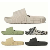 s06l5u8y0 Adidas Originals Adilette 22 Beige รองเท้าแตะลําลอง กันน้ํา สําหรับผู้ชาย ผู้หญิง เหมาะกับการเล่นกีฬา GX6945