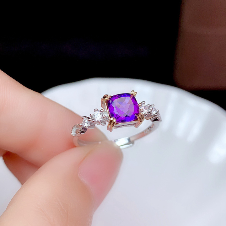 ธรรมชาติพลอยสีม่วง Amethyst แหวนหญิงความคิดสร้างสรรค์ที่เรียบง่าย925เงินสเตอร์ลิงงานแต่งงานแหวนบางเครื่องประดับอย่างดีสำหรับผู้หญิง |