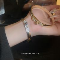 Vivienne Westwood High-end Titanium steel bracelet for women non-fading 2023 new light luxury niche bracelet exquisite and high-end wrist accessory