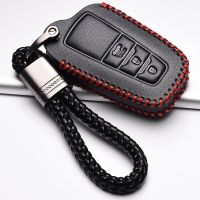 Top Layer Leather Car Key Cover Key case For Toyota Camry Prado 2017 2018 CHR Prius Corolla RAV4 camry 2018 se Remote Key Shell Key Chains