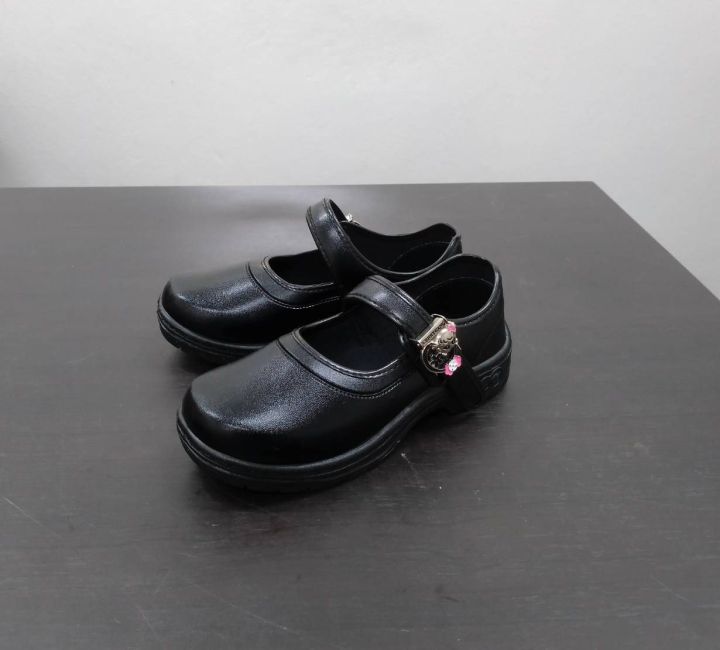 fitwalk-รองเท้าเด็กนักเรียน-รองเท้านักเรียนสีดำ-รองเท้านักเรียนหญิง-รุ่น-fw-2000
