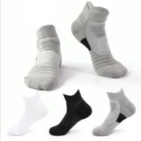 Mens Sports Socks Sweat-Absorbent Non-slip Running Outdoor Socks Towel Bottom Boat Socks Short Tube Elite Basketball Socks Tights
