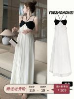 Genuine Uniqlo High-end French halterneck suspender dress for women 2023 summer new seaside resort style sexy hot girl beach long skirt