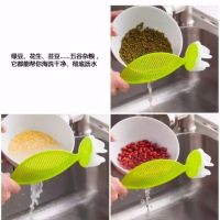 Multi-functional kitchen rice washing artifact drain baffle rice washing sieve creative plastic household manual stirring rod rice washing device