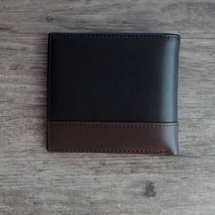 กระเป๋าสตางค์-ใบสั้น-calvinklei่n-short-wallet-กระเป๋าสตางค์ใบสั้น-มาพร้อมกระเป๋าใส่บัตรใบเล็กอีก-1-ใบ-จะมอบเป็นของขวัญหรือใช้เองก็แนะนำค่ะ