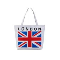 IN THE BAGS กระเป๋าผ้า กระเป๋าผ้าแคนวาสเกรดพรีเมี่ยม มีซิป 2 จุด ลาย LONDON สีขาว