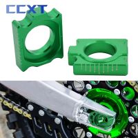 □ □☫บล็อกเพลาปรับโซ่ล้อหลังอลูมิเนียม CNC สำหรับ Kawasaki KX250 KX125 KX250F KX450F KLX450R KX KLX 125 250 250F ชิ้นส่วน450R 450F