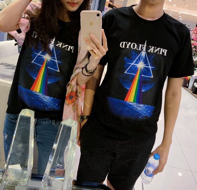 เสื้อวง-pink-floyd-ใส่สบาย-ส่งฟรี-ใส่กับกางเกงไหนก็ง่าย