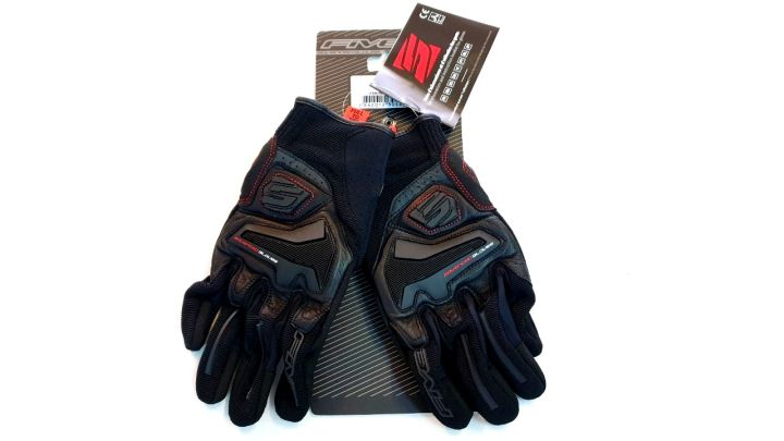 ถุงมือการ์ด-five-glove-rs4-black-นุ่มสบายมือมากๆ