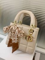 Popular small bag womens 2023 new portable Diana bag mini summer high-quality texture all-match one-shoulder Messenger bag 〖LYUE〗