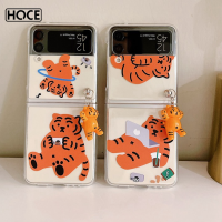 HOCE สำหรับ Samsung Z Flip 3 Flip 4 5G กรณีแฟชั่นน่ารักการ์ตูน Tiger รูปแบบจี้เคสโทรศัพท์ใสสำหรับ Galaxy Zflip3 Zflip4ปลอกโปร่งใสกันกระแทกฝาครอบป้องกัน