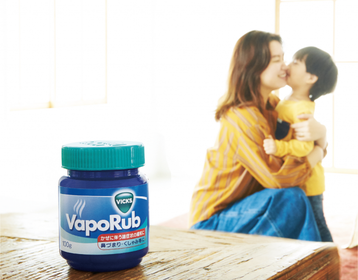 vicks-vaporub-japan-วิคญี่ปุ่นช่วยให้หายใจคล่อง-ลดอาการไอ-ของแท้ประสิทธิภาพเยี่ยมนำเข้าจากญี่ปุ่น