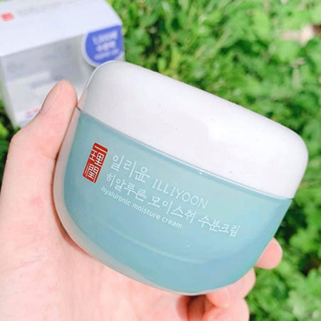 illiyoon-hyaluronic-moisture-cream-100ml-ครีมบำรุงผิวหน้า-สูตรไฮยาลูรอนิก-คืนสู่ผิวอิ่มฟู-เด็กเด้ง-เหมือนผิวทารก