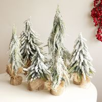 {Decwork}ต้นสนประดิษฐ์ Snow Spray Flocking Linen Cedar Mini Christmas Tree Counter Window Desktop Decoration Christmas Ornaments