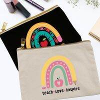 Teach Love Inspire Print กระเป๋าแต่งหน้า Rainbow Print Women Canvas Cosmetic Cases Bags Fashion Makeup Zipper Pouch Female Handbag