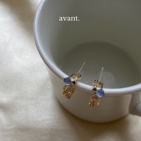 Avantgarde.bkk โปรลับ!   ?? Moonstone stud earrings