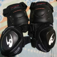 KOMINE SK-652 KNEEPAD Slider Professional รถจักรยานยนต์แผ่นรองเข่าป้องกัน Shock-Proof Gear Road Racing