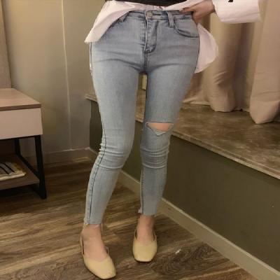 กางเกงยีนส์เปิดเข่าสีอ่อนสำหรับผู้หญิง,กางเกงยีนส์เวอร์ชันเกาหลีฤดูร้อน2022เอวสูงลดไขมันเก้าจุดกางเกงสกินนี่สีอ่อน