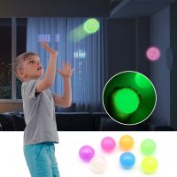 【LZ】☁☫☇  Glow Sticky Target Ball Sticky Wall Decompression Vent Ball Kids Suction Cup Toys Squeeze Decompression Toys for Teenagers