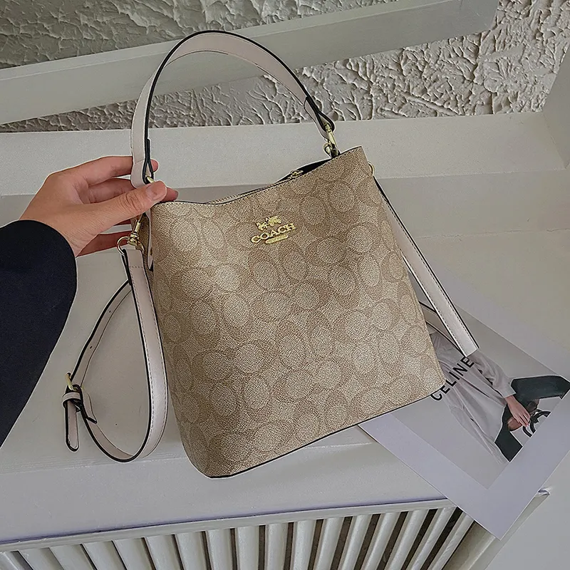 Wu Ying【Premium Quality】2023 New LV Sling Bag Handbag for Women