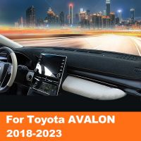 แผ่นติดรถยนต์สำหรับ Toyota Avalon 2018 2019 2020 2021 2023แผ่นติดแผงหน้าปัดม่านบังแดดฝาปิดแผงควบคุมอุปกรณ์เสริมพรม