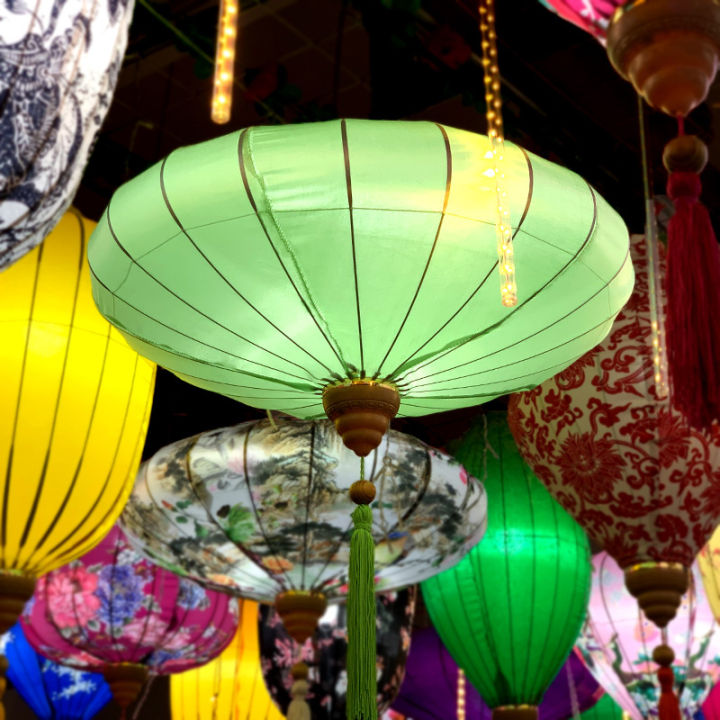 1214inch-ancient-style-silk-cloth-vietnam-palace-lantern-waterproof-chinese-retro-mid-autumn-wedding-festival-decor-lanterns