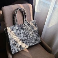 New Fashion Shoulder Bags Women Canvas Bag Embroidery Large Capacity Tote Bag Portable Shopping Bag Crossbody Handbag Small